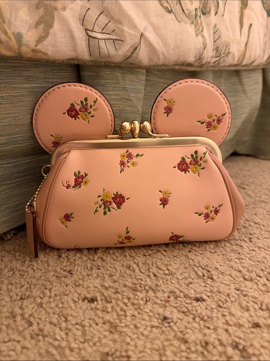 Coach Handbags - NEW Coach KISSLOCK WRISTLET WITH FLORAL MIX AND MINNIE MOUSE EARS